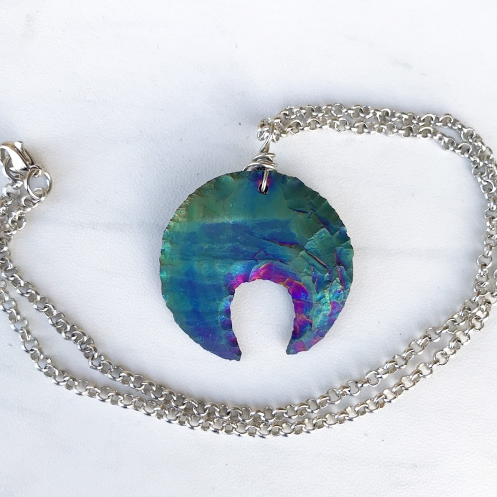 Druzy moon necklace . Reversible purple green yellow druzy quartz gemstone moon - Picture 5 of 10